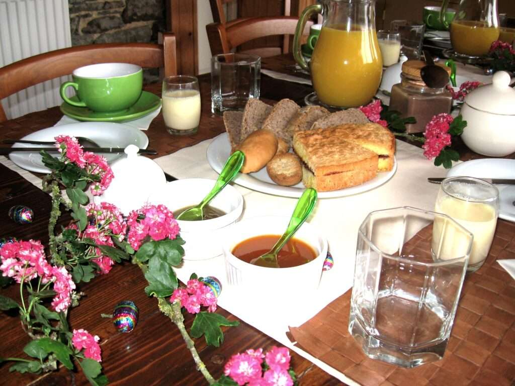 table de paques au domaine des camelias