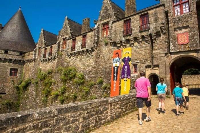 You are currently viewing Découvrir le Morbihan : Pontivy, un concentré d’histoire au fil du Blavet